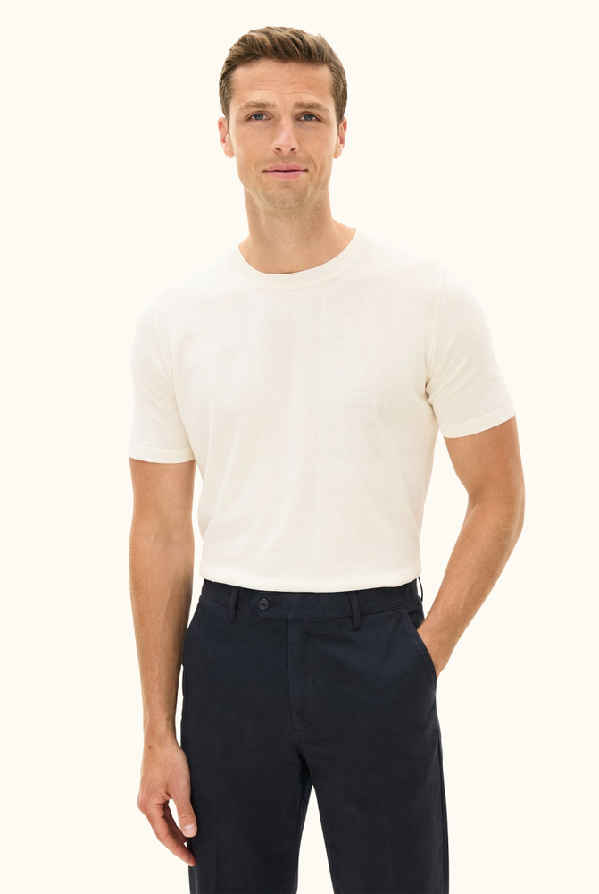 Slim Fit Finstickad T-shirt