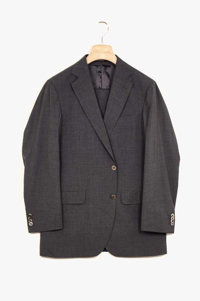 Generous Fit MTO Kostym